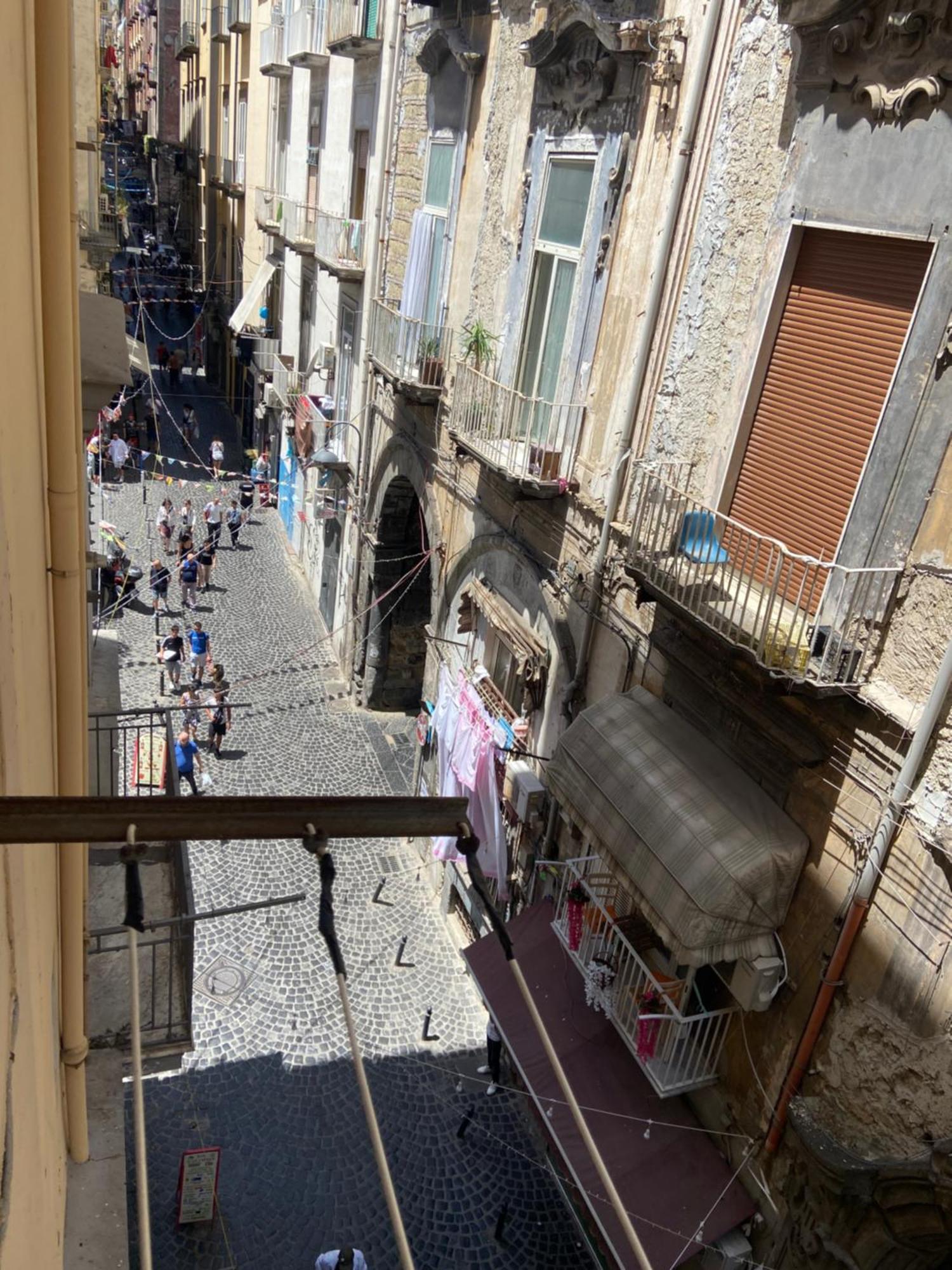 Dimora Tribunali 236 Napoli Bagian luar foto